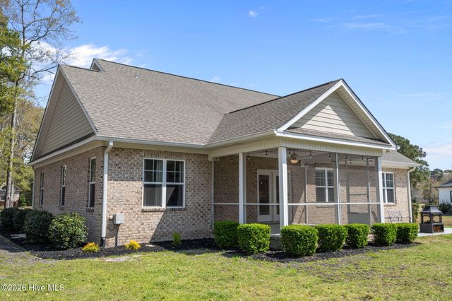 43 Westminster Way, Hampstead, NC 28443