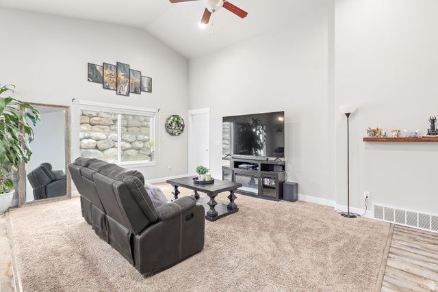 762 N WHITE HORSE DR, Spanish Fork, UT 84660