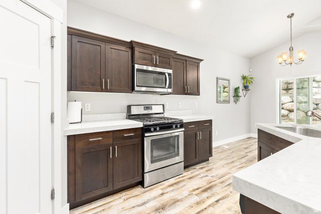 762 N WHITE HORSE DR, Spanish Fork, UT 84660