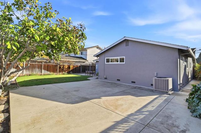 2333 Downing Avenue, San Jose, CA 95128