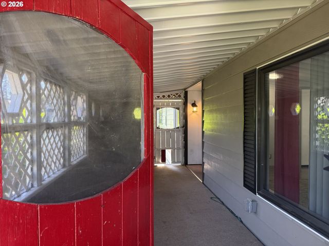 1693 N SHEPHERD Rd 26, Washougal, WA 98671