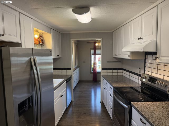 1693 N SHEPHERD Rd 26, Washougal, WA 98671