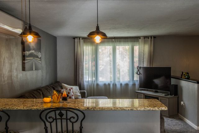 24 David Circle, Putnam, CT 06260