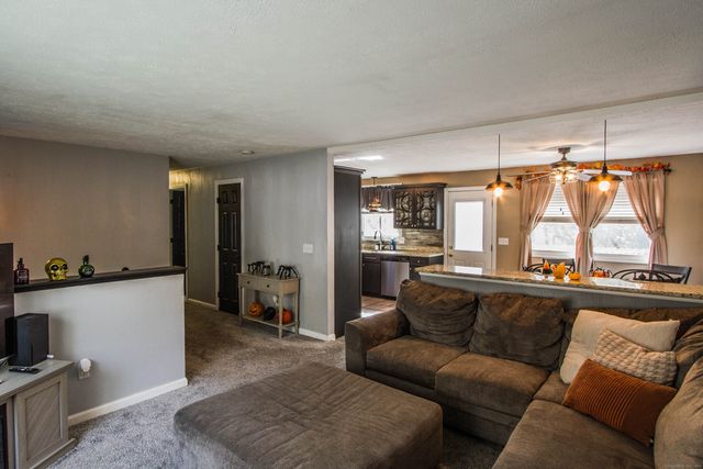 24 David Circle, Putnam, CT 06260