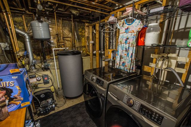 24 David Circle, Putnam, CT 06260