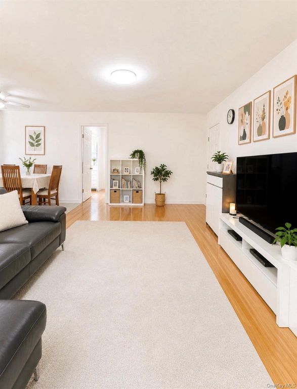 15229 Jewel Avenue A, Flushing, NY 11367 — photo 2