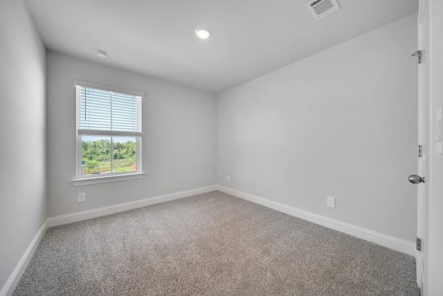 204 Douglas Bend Rd Unit 404, Gallatin, TN 37066