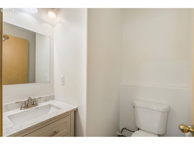2879 Ne DIVISION St, Gresham, OR 97030