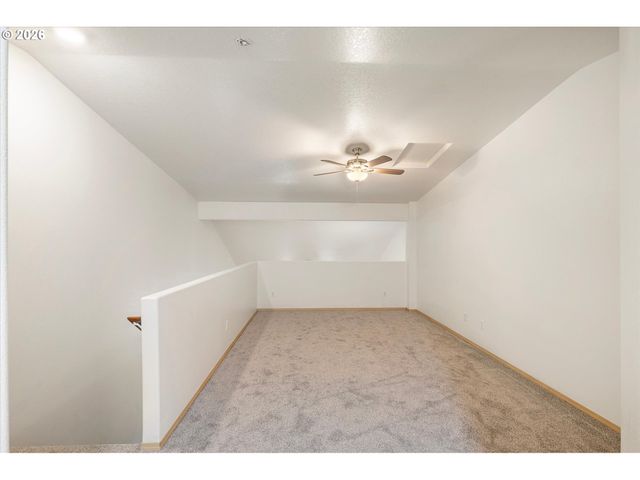 2879 Ne DIVISION St, Gresham, OR 97030