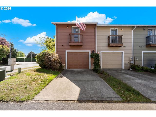 2879 Ne DIVISION St, Gresham, OR 97030