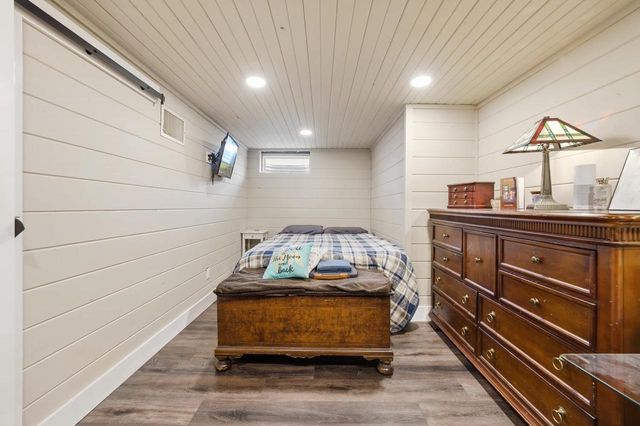 1202 CLEVELAND STREET, Green Bay, WI 54304