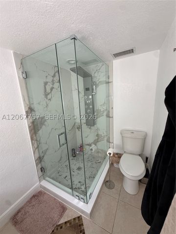 2411 Wiley St, Hollywood, FL 33020