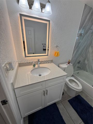 2411 Wiley St, Hollywood, FL 33020