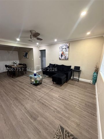 2411 Wiley St, Hollywood, FL 33020