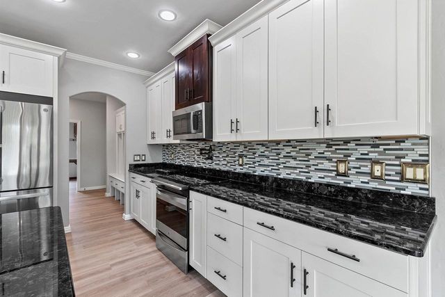 11 CORN SILK COURT, Wrightstown, WI 54180