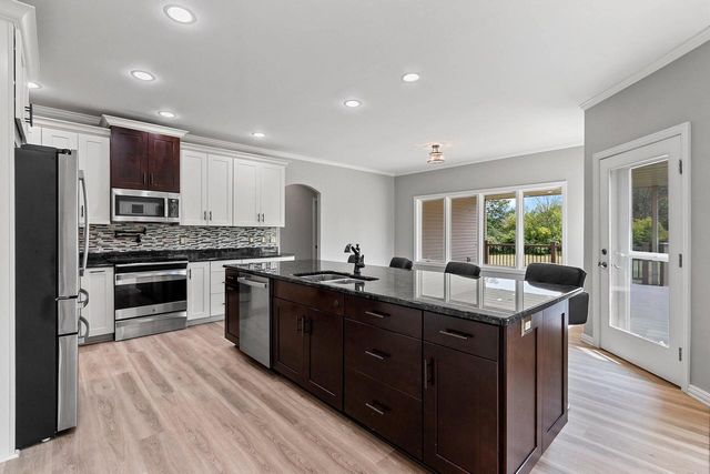 11 CORN SILK COURT, Wrightstown, WI 54180