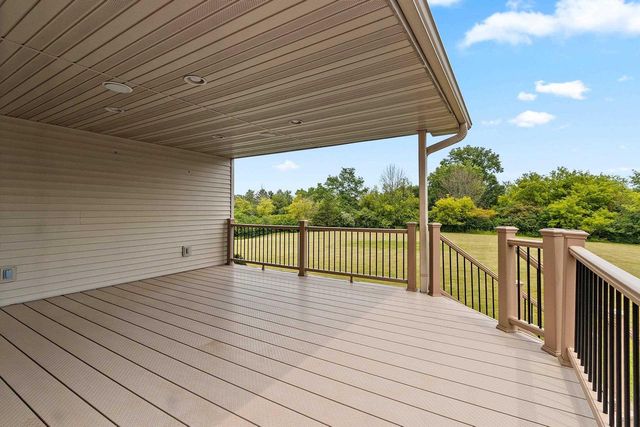 11 CORN SILK COURT, Wrightstown, WI 54180