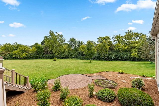 11 CORN SILK COURT, Wrightstown, WI 54180