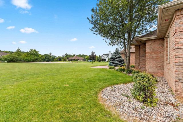 11 CORN SILK COURT, Wrightstown, WI 54180