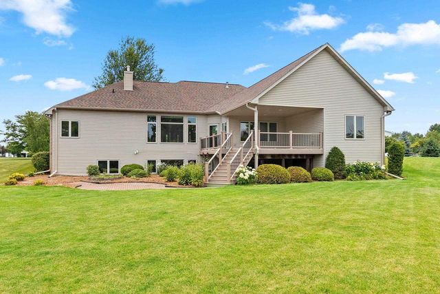 11 CORN SILK COURT, Wrightstown, WI 54180