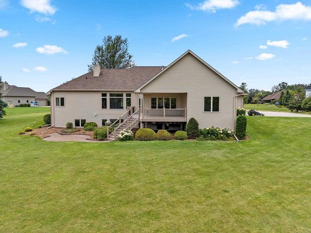 11 CORN SILK COURT, Wrightstown, WI 54180