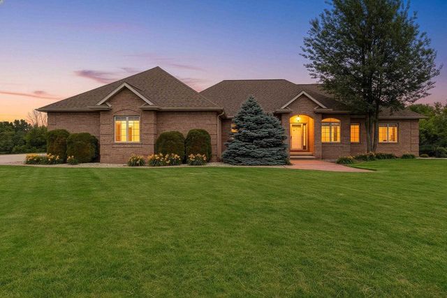 11 CORN SILK COURT, Wrightstown, WI 54180