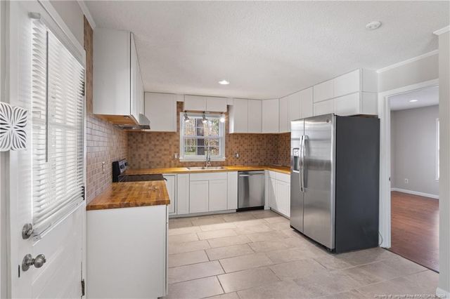 400 Hallmark Road, Fayetteville, NC 28303