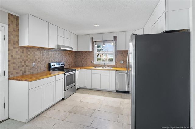 400 Hallmark Road, Fayetteville, NC 28303