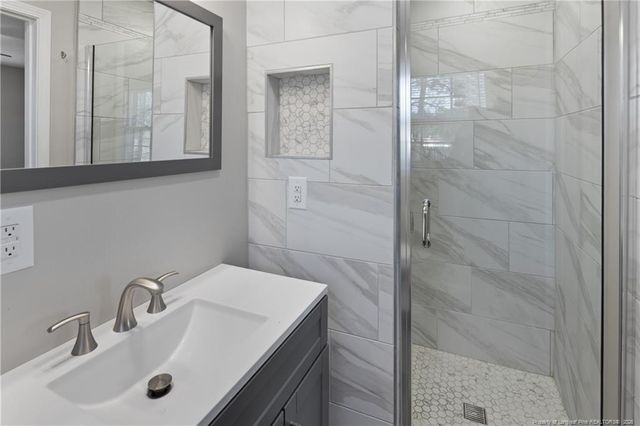 400 Hallmark Road, Fayetteville, NC 28303