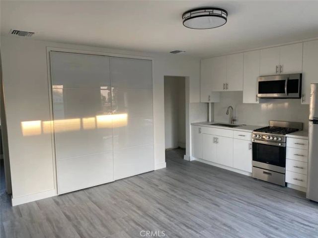 405 W Broadway, Glendale, CA 91204