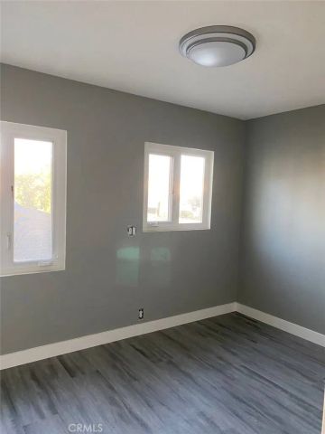 405 W Broadway, Glendale, CA 91204