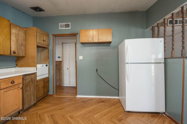 2329 E Idaho Avenue, Las Cruces, NM 88001