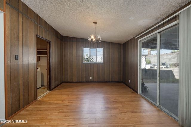 2329 E Idaho Avenue, Las Cruces, NM 88001