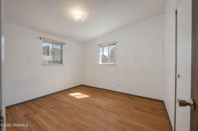 2329 E Idaho Avenue, Las Cruces, NM 88001