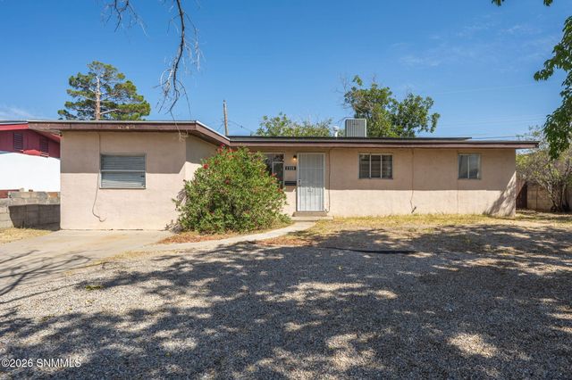 2329 E Idaho Avenue, Las Cruces, NM 88001