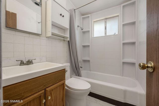 2329 E Idaho Avenue, Las Cruces, NM 88001