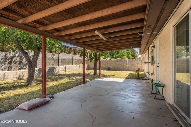 2329 E Idaho Avenue, Las Cruces, NM 88001