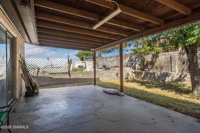 2329 E Idaho Avenue, Las Cruces, NM 88001