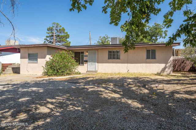 2329 E Idaho Avenue, Las Cruces, NM 88001
