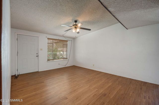 2329 E Idaho Avenue, Las Cruces, NM 88001