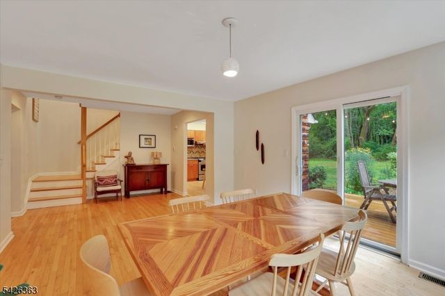 10 Crestview Dr, Hopewell Twp., NJ 08525
