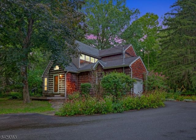 10 Crestview Dr, Hopewell Twp., NJ 08525