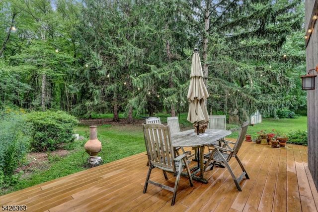 10 Crestview Dr, Hopewell Twp., NJ 08525