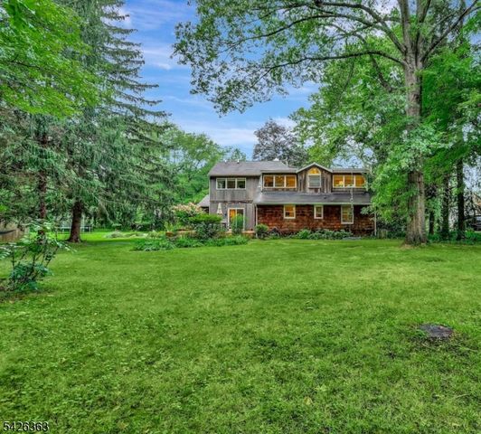 10 Crestview Dr, Hopewell Twp., NJ 08525
