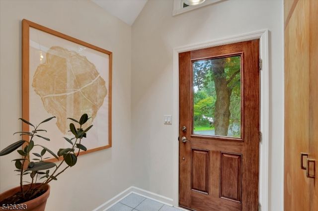 10 Crestview Dr, Hopewell Twp., NJ 08525