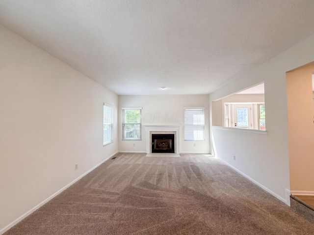 4976 Vicksburg Lane, Hilliard, OH 43026