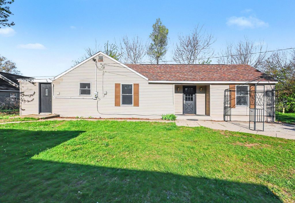 353 Vista Terrace, Egelston Twp, MI 49442