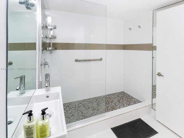 6917 Collins Ave 614, Miami Beach, FL 33141