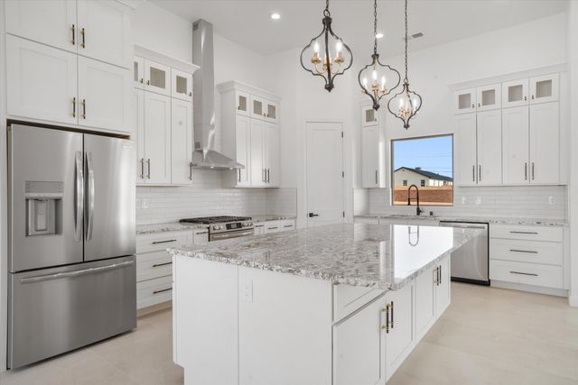 405 9th Avenue NE, Rio Rancho, NM 87124