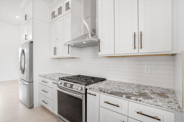 405 9th Avenue NE, Rio Rancho, NM 87124